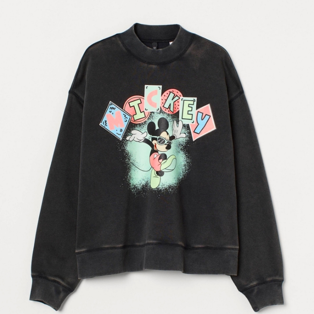 H & M Mickey Print Sweatshirt - small